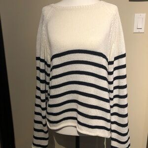 Primark Women's Navy and White Striped Sweater
